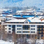 Centrum Zakopanego: Co zyskujesz, a co tracisz, wynajmując tu apartament?